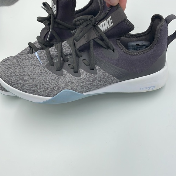 Nike Foundation Elite TR Women's Cross Training Shoes Size 10 - Picture 4 of 11